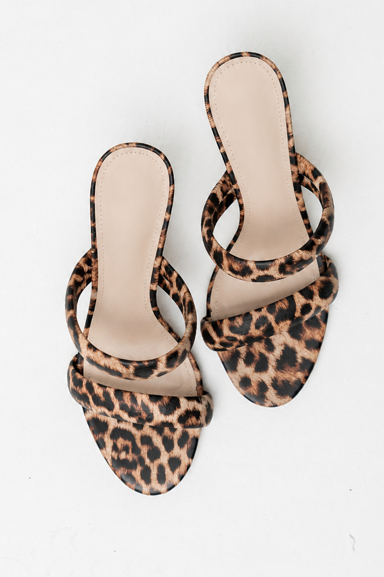 Marco Strappy Heel in Leopard