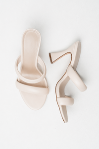 Marco Strappy Heel in Bone