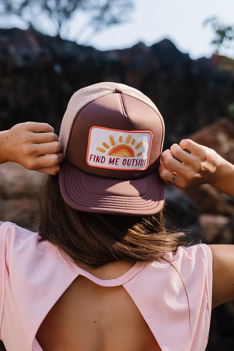 Sunny Trucker Hat in Brown