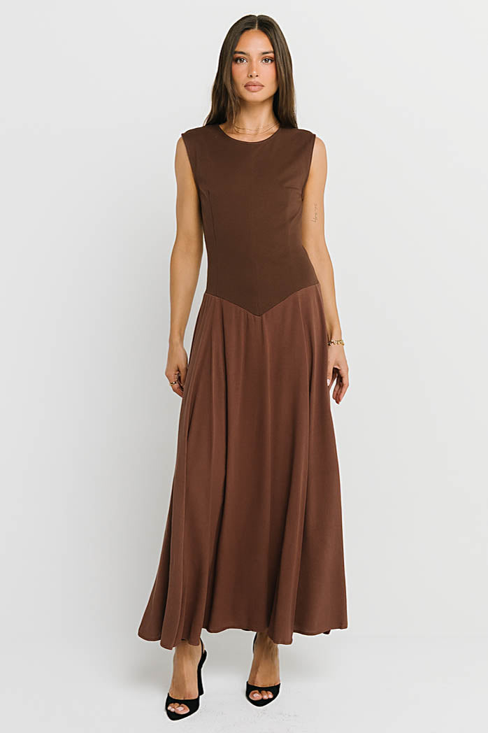 Charles Maxi Dress in Red-Brown
